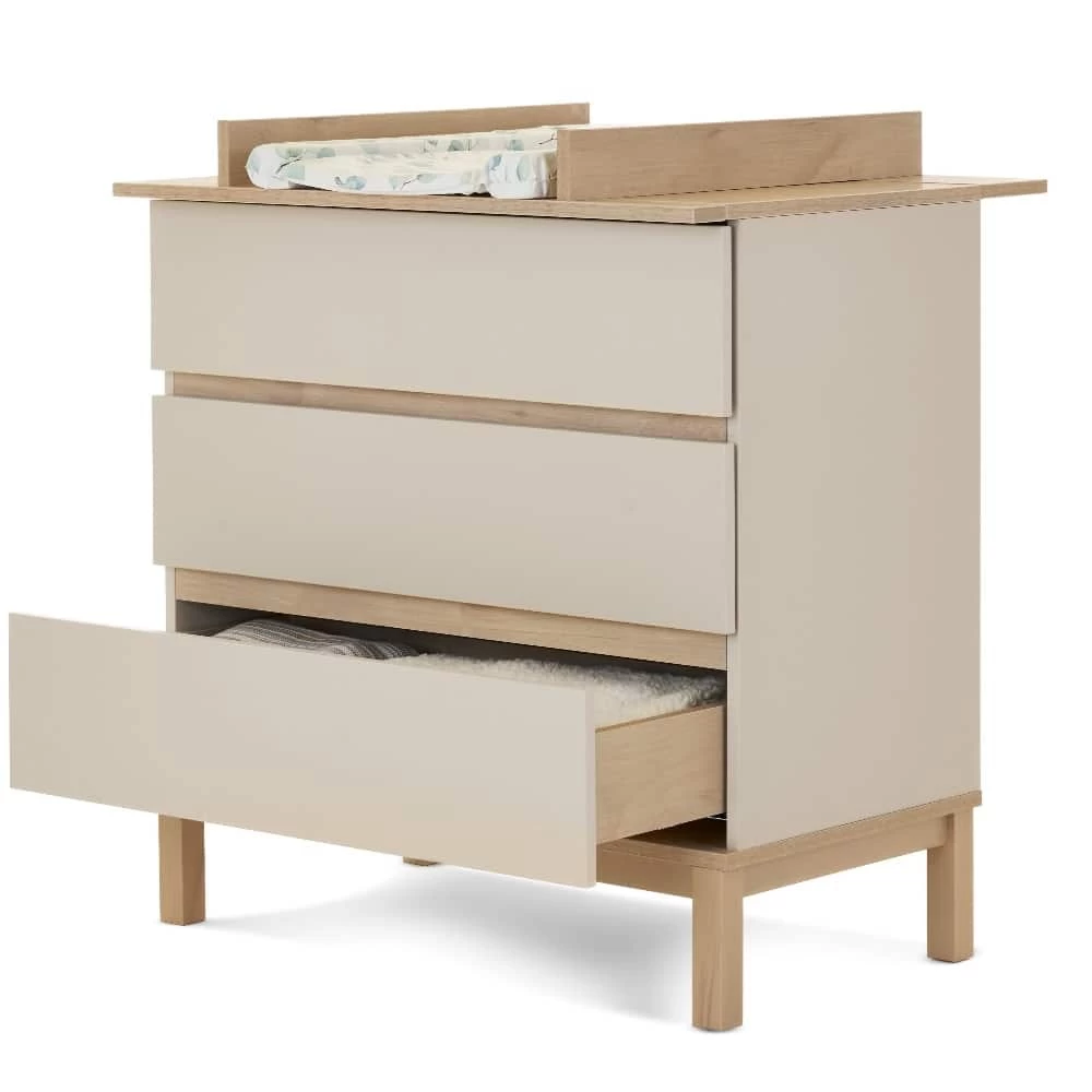 Obaby Astrid 4in1 4 Piece Nursery Room Set/Mattress – Satin/Oak 9 Obaby Astrid 4in1 4 Piece Nursery Room Set/Mattress – Satin/Oak - Image 7