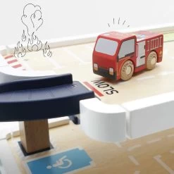 Le Toy Van Fire & Rescue Garage -Baby Products Shop ew4t46