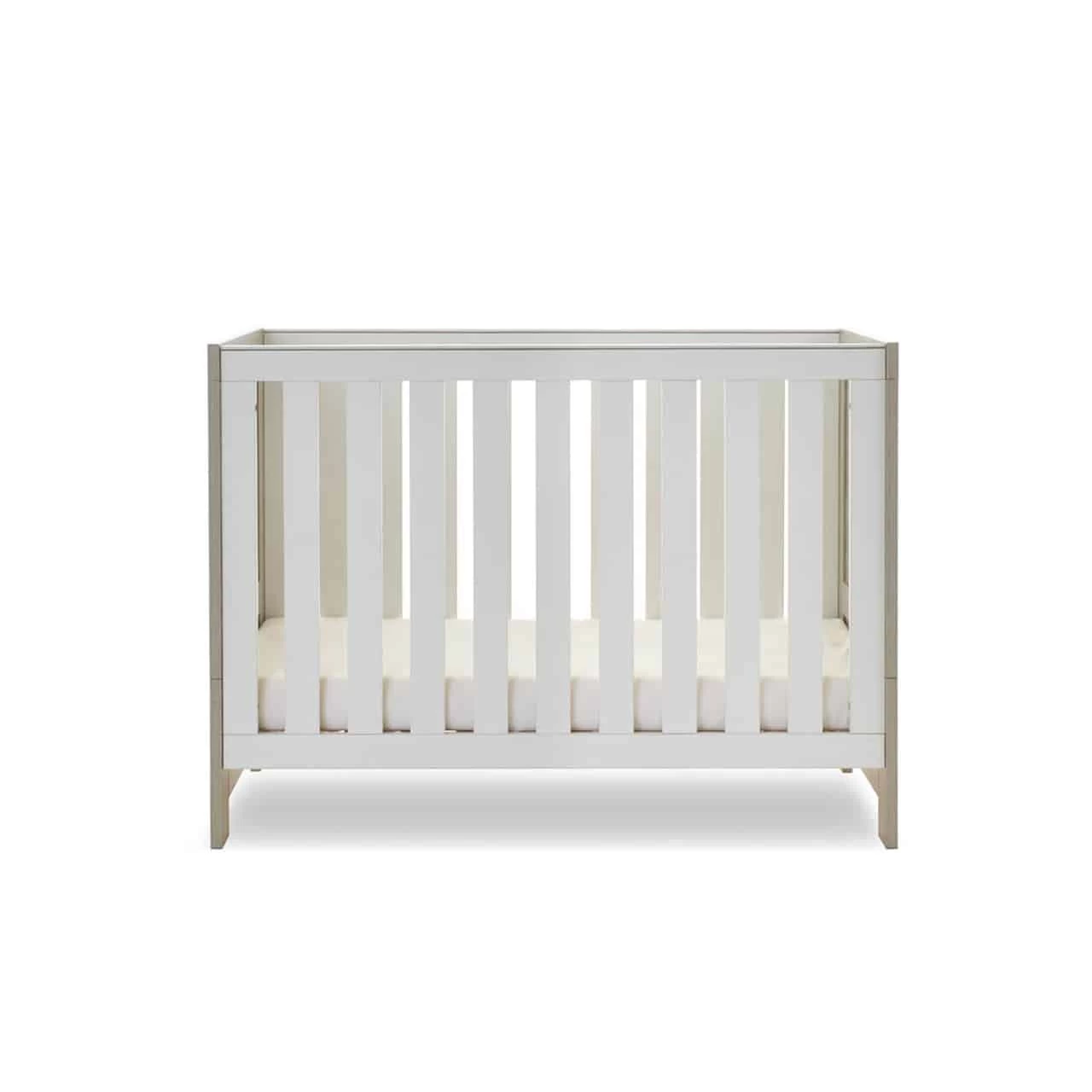 Obaby Nika 4 In 1 Cot Bed – Grey Wash/White 6 Obaby Nika 4 In 1 Cot Bed – Grey Wash/White - Image 4