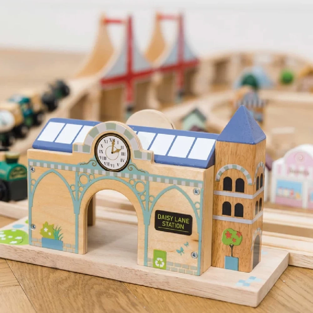 Le Toy Van Royal Express Wooden Toy Train Set 11 Le Toy Van Royal Express Wooden Toy Train Set - Image 9